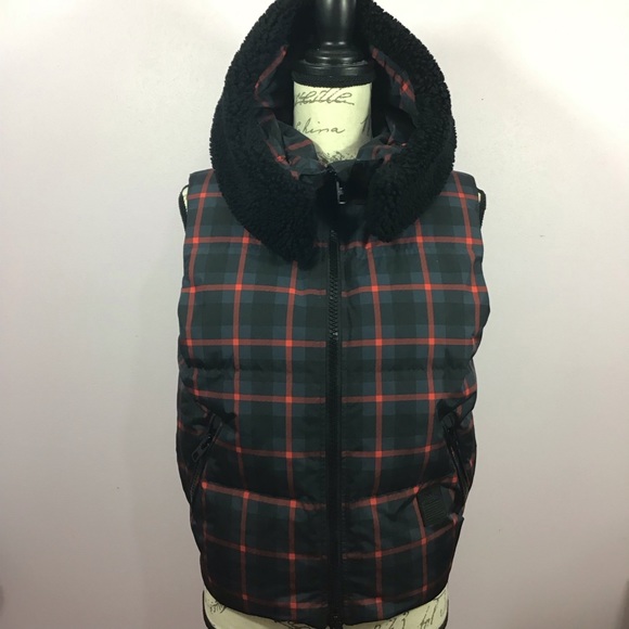 Coach Riley Plaid Puffer Hooded Vest Small . New without tag. - Picture 1 of 13
